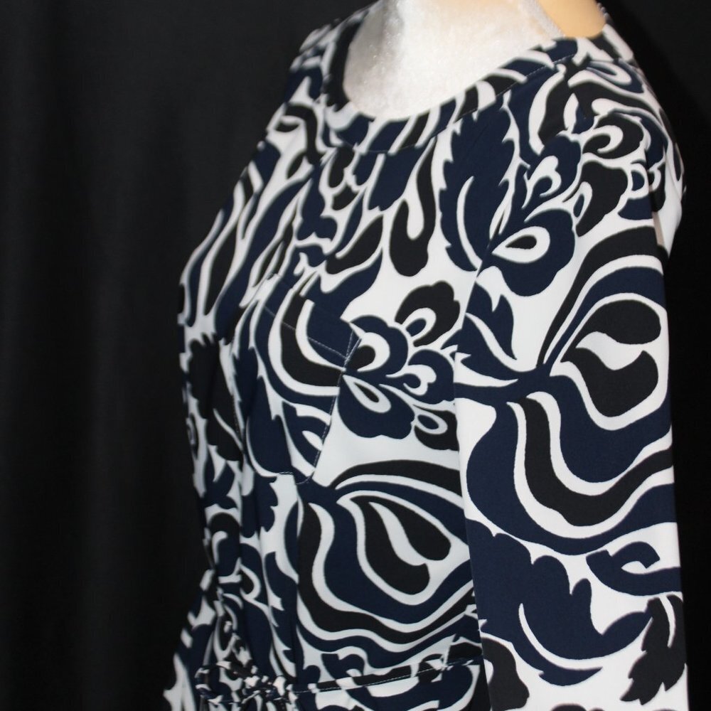 Loft Navy Black and White Long Sleave Straight lined Floral Dress with Tie - Picture 5 of 13